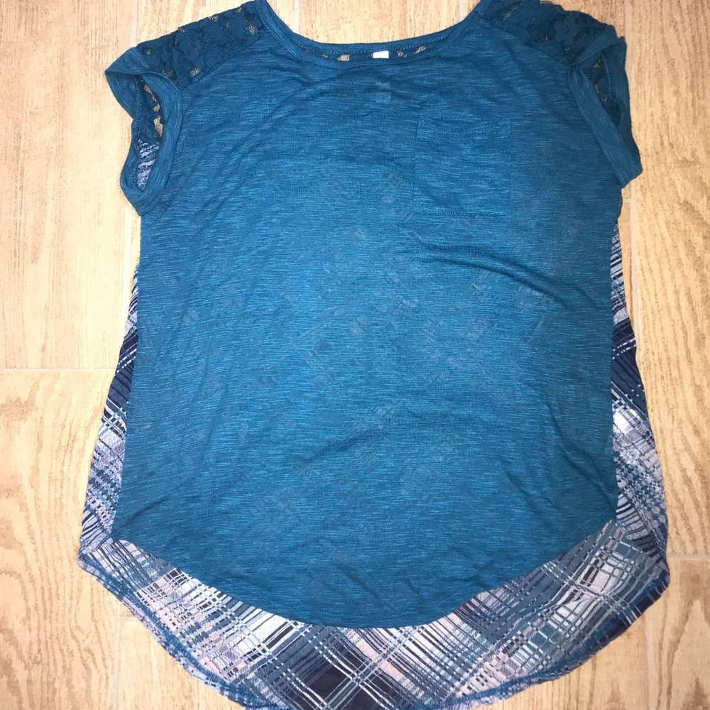BLUE PATTERN TOP